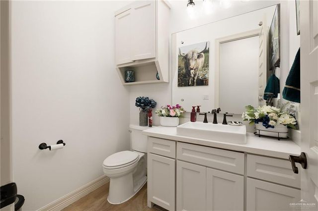 1320 S Cesar Chavez Road, Edinburg, TX 78542