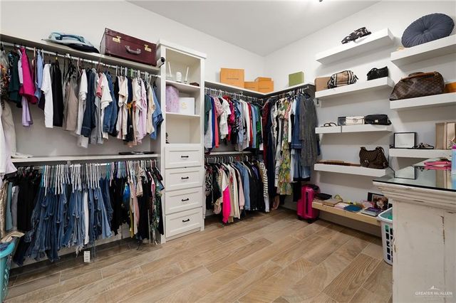 1320 S Cesar Chavez Road, Edinburg, TX 78542