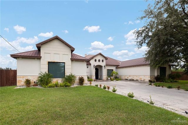 1320 S Cesar Chavez Road, Edinburg, TX 78542