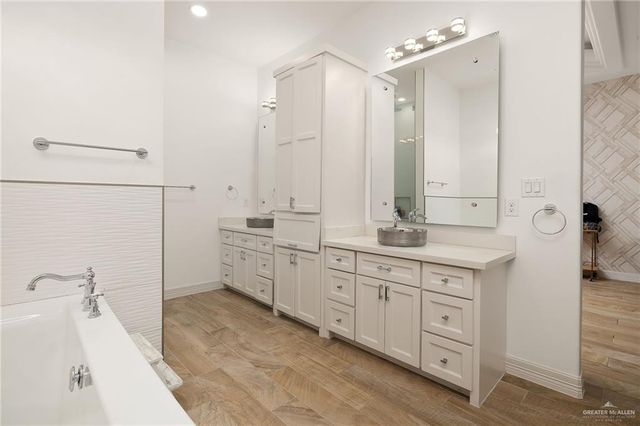 1320 S Cesar Chavez Road, Edinburg, TX 78542