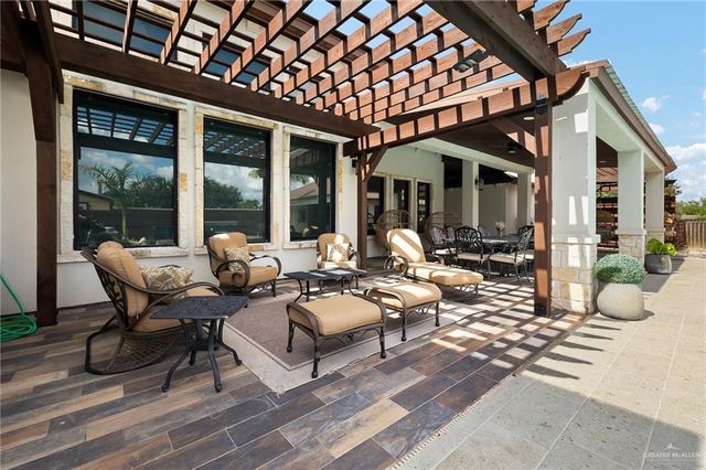 1320 S Cesar Chavez Road, Edinburg, TX 78542