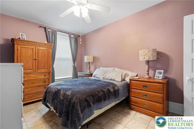 717 West Broad Street 1, Bethlehem City, PA 18018