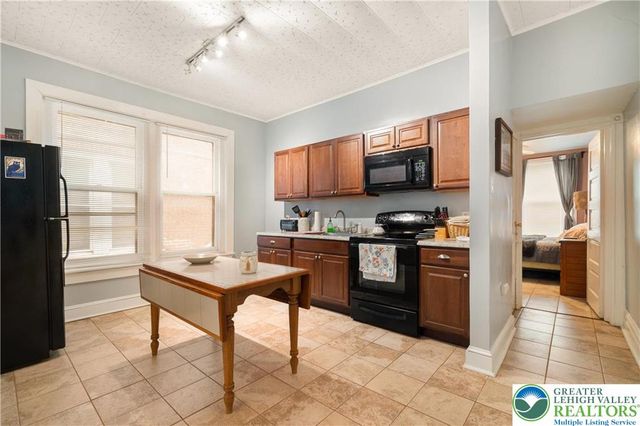 717 West Broad Street 1, Bethlehem City, PA 18018