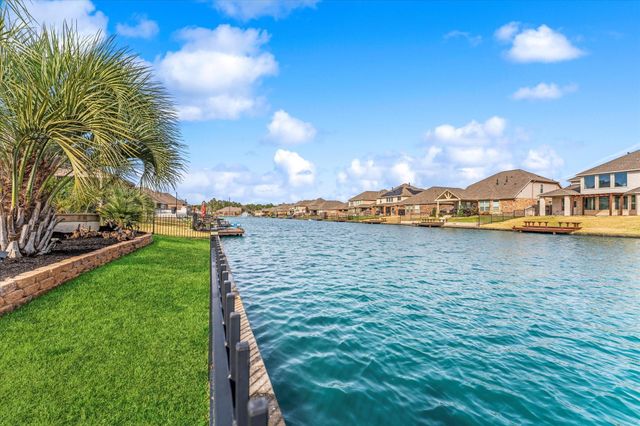 29450 Westhope Drive, Spring, TX 77386