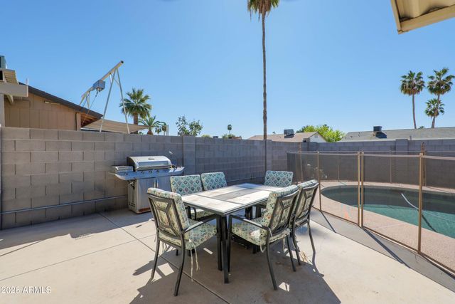 1527 W ALAMO Drive, Chandler, AZ 85224