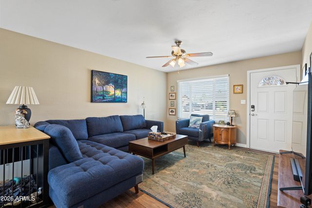 1527 W ALAMO Drive, Chandler, AZ 85224