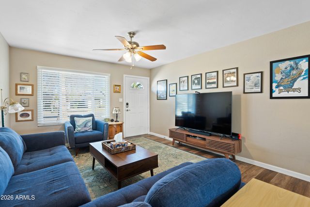 1527 W ALAMO Drive, Chandler, AZ 85224