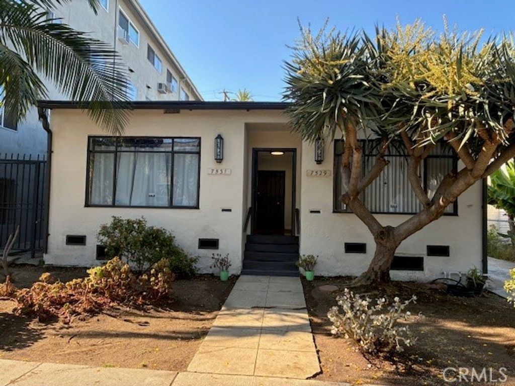 Image 1 of property listing at 7529 7531 Lexington Avenue, West Hollywood, CA 90046
