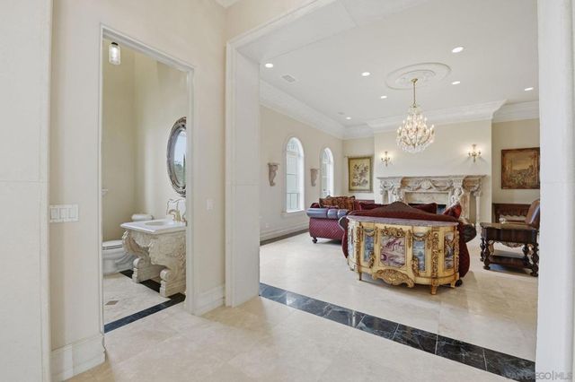 19319 Calle Juanito, Murrieta, CA 92562