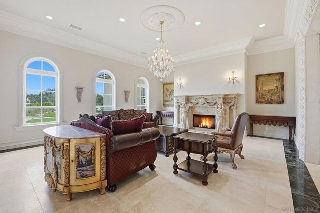 19319 Calle Juanito, Murrieta, CA 92562