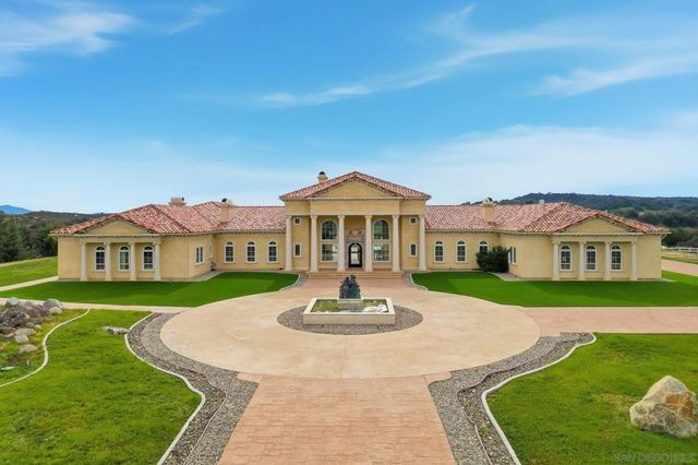 19319 Calle Juanito, Murrieta, CA 92562