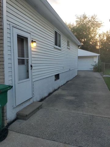 21835 Nevada Avenue, Eastpointe, MI 48021