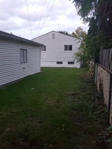 21835 Nevada Avenue, Eastpointe, MI 48021