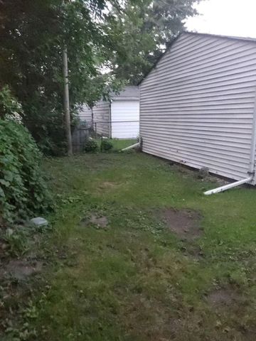 21835 Nevada Avenue, Eastpointe, MI 48021