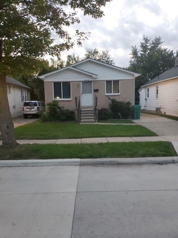 21835 Nevada Avenue, Eastpointe, MI 48021