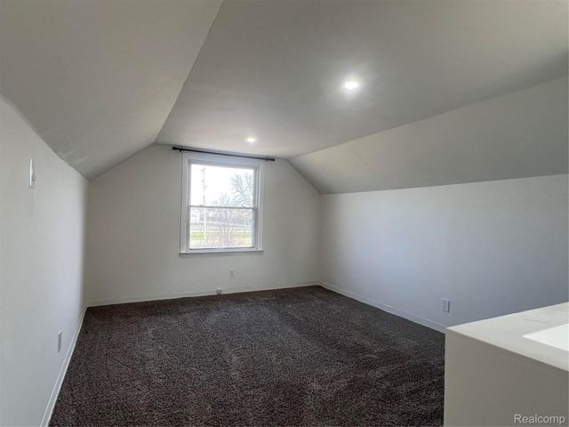 183 Crystal Lake Drive, Pontiac, MI 48341