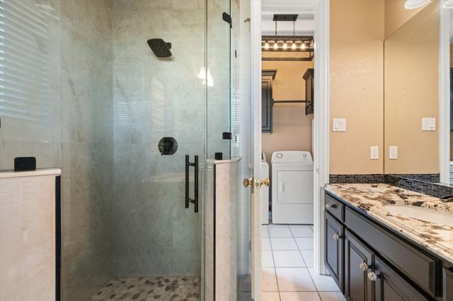 901 Walnut Falls Circle, Mansfield, TX 76063