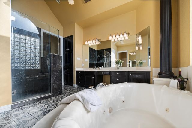 901 Walnut Falls Circle, Mansfield, TX 76063