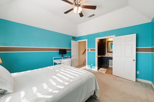 901 Walnut Falls Circle, Mansfield, TX 76063