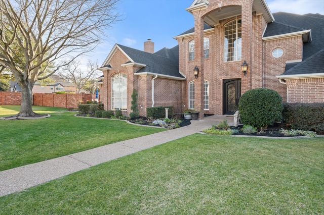 901 Walnut Falls Circle, Mansfield, TX 76063