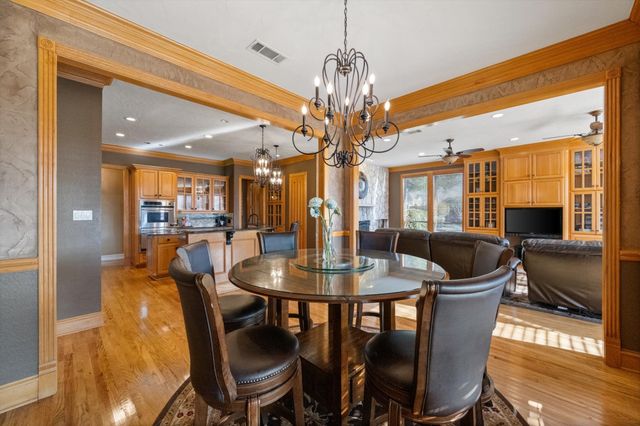 901 Walnut Falls Circle, Mansfield, TX 76063