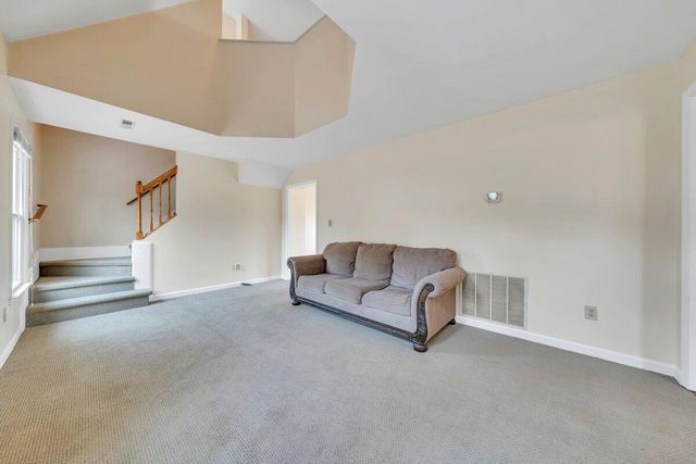 3 North Rome DR, Roanoke, VA 24019