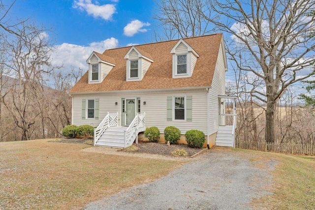 3 North Rome DR, Roanoke, VA 24019