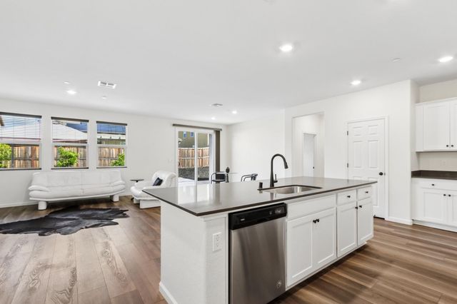 447 Vigo Ct, Lincoln, CA 95648