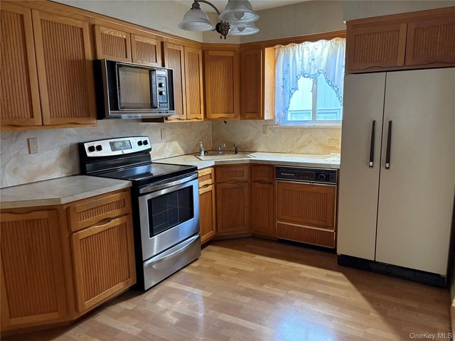 1304 Little Neck Avenue, North Bellmore, NY 11710