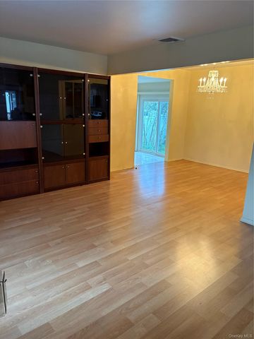1304 Little Neck Avenue, North Bellmore, NY 11710