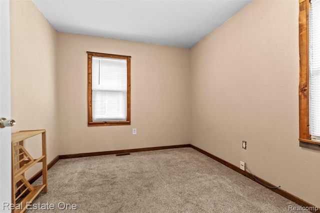 9140 Cloverlawn Street, Detroit, MI 48204