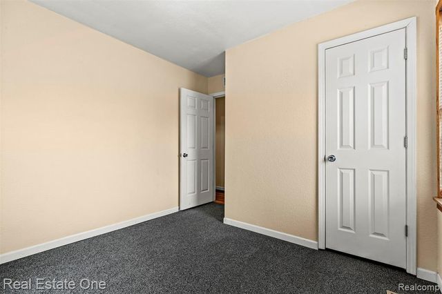 9140 Cloverlawn Street, Detroit, MI 48204