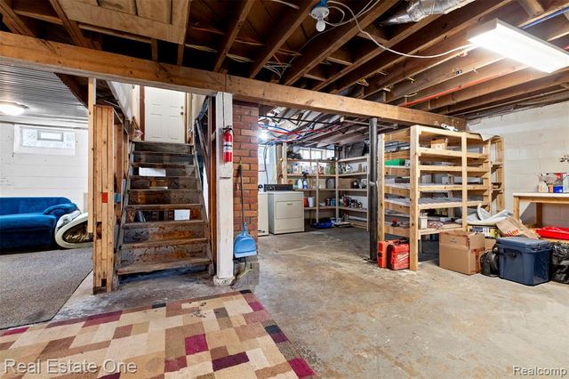 9140 Cloverlawn Street, Detroit, MI 48204