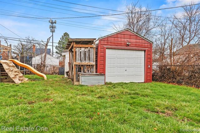 9140 Cloverlawn Street, Detroit, MI 48204