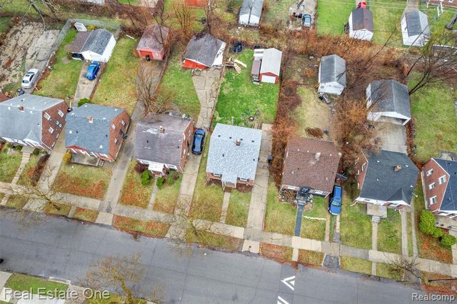 9140 Cloverlawn Street, Detroit, MI 48204