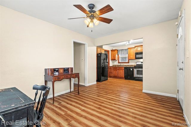 9140 Cloverlawn Street, Detroit, MI 48204