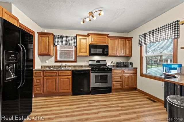 9140 Cloverlawn Street, Detroit, MI 48204