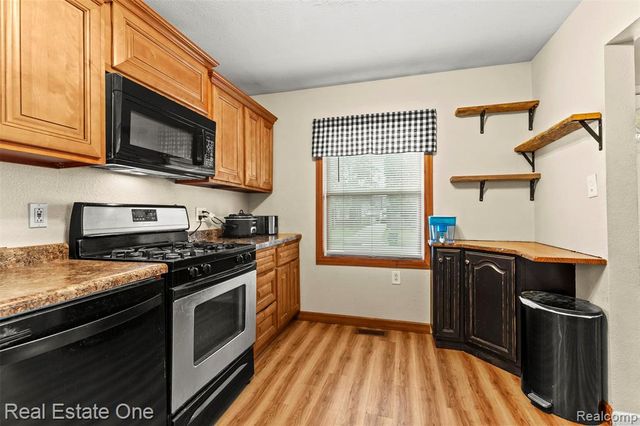 9140 Cloverlawn Street, Detroit, MI 48204