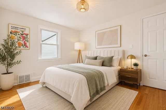 49 Amherst Pl, Livingston Twp., NJ 07039