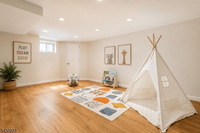 49 Amherst Pl, Livingston Twp., NJ 07039