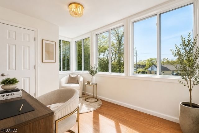49 Amherst Pl, Livingston Twp., NJ 07039