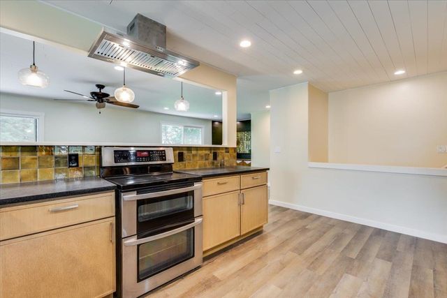 550 N Parallel Dr, Andover, KS 67002