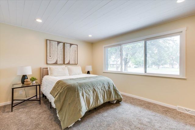 550 N Parallel Dr, Andover, KS 67002