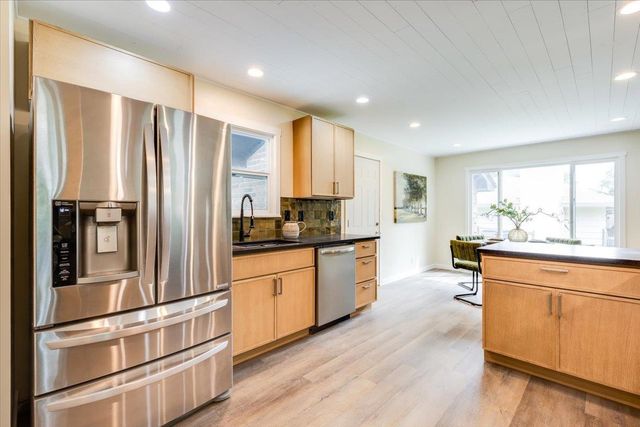 550 N Parallel Dr, Andover, KS 67002
