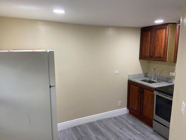 177 W Trail Drive, West Palm Beach, FL 33415