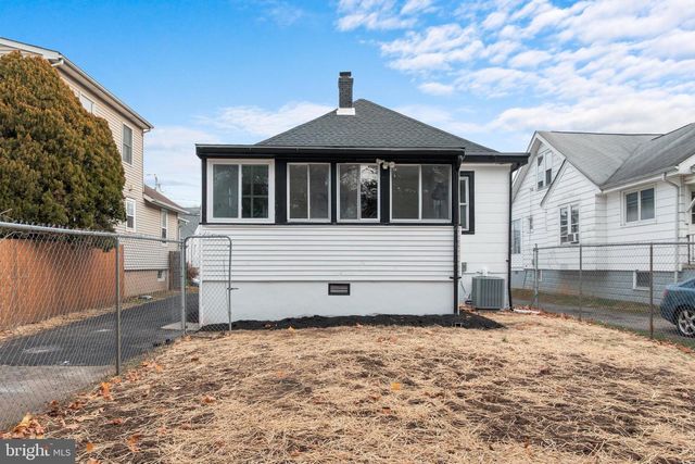 131 HOMECREST AVE, Ewing, NJ 08638