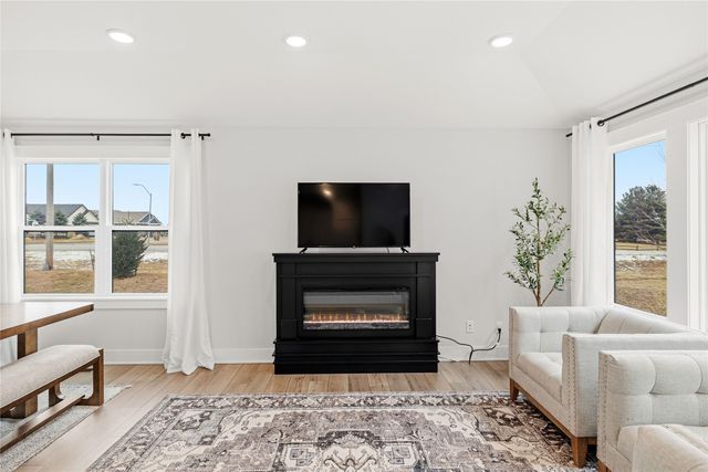 1548 Timberview Drive, Norwalk, IA 50211