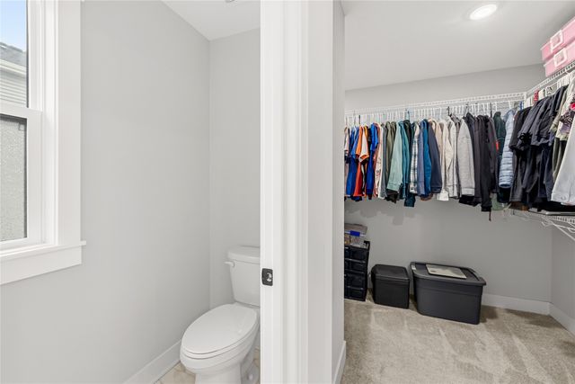 1548 Timberview Drive, Norwalk, IA 50211