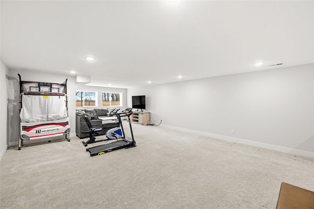 1548 Timberview Drive, Norwalk, IA 50211