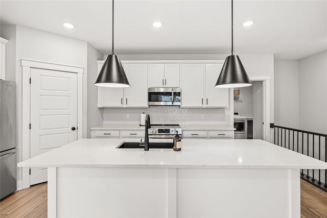 1548 Timberview Drive, Norwalk, IA 50211